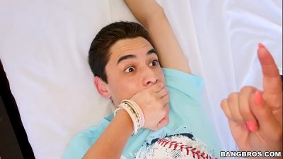 Clip sex mẹ kế hứa sẽ giữ bí mật này